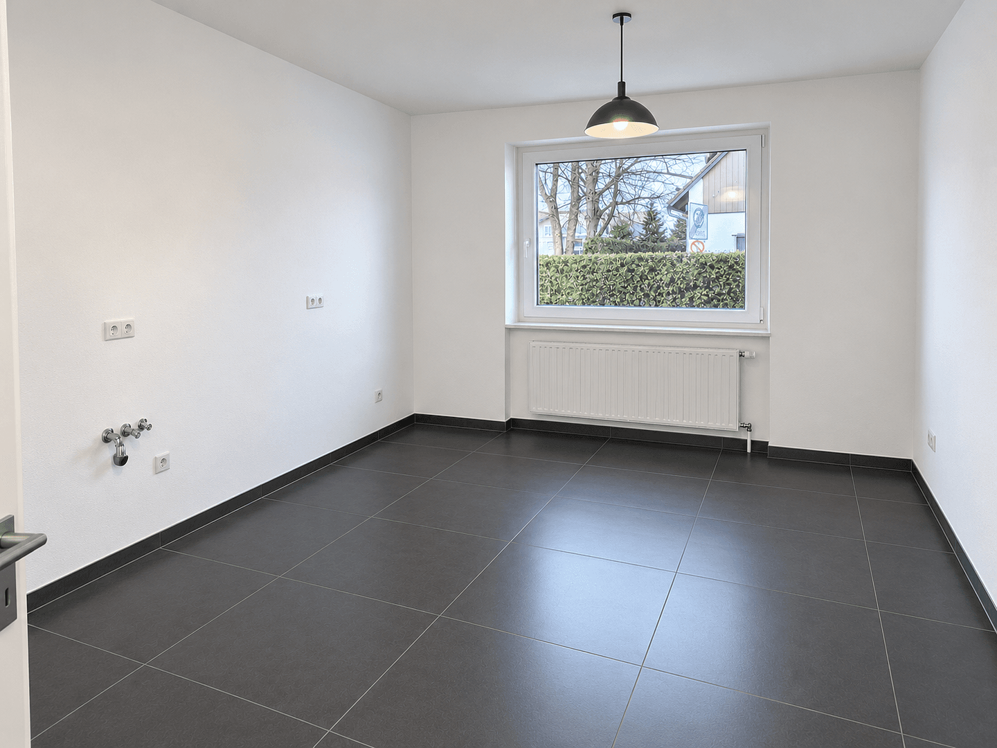 Pronájem domu 130 m², pozemek 374 m², Siegsdorfer Straße, München, Bavorsko Pronájem domu 130 m², pozemek 374 m², Siegsdorfer Straße, München, Bavorsko