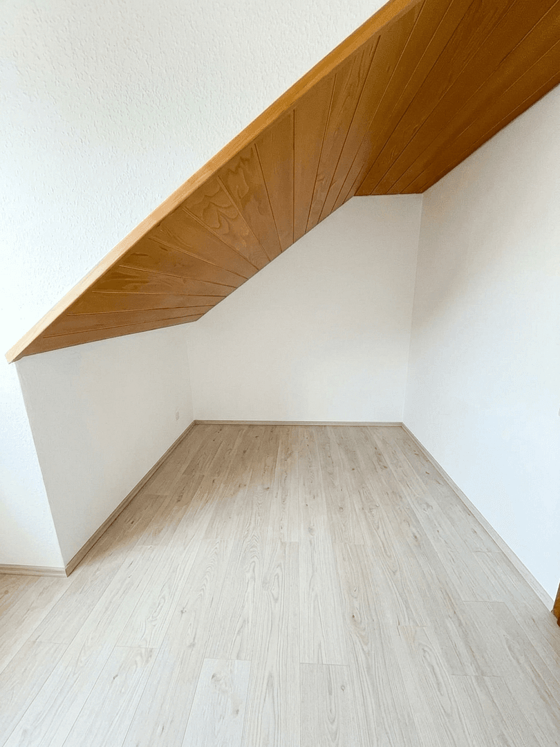 Pronájem domu 130 m², pozemek 374 m², Siegsdorfer Straße, München, Bavorsko Pronájem domu 130 m², pozemek 374 m², Siegsdorfer Straße, München, Bavorsko
