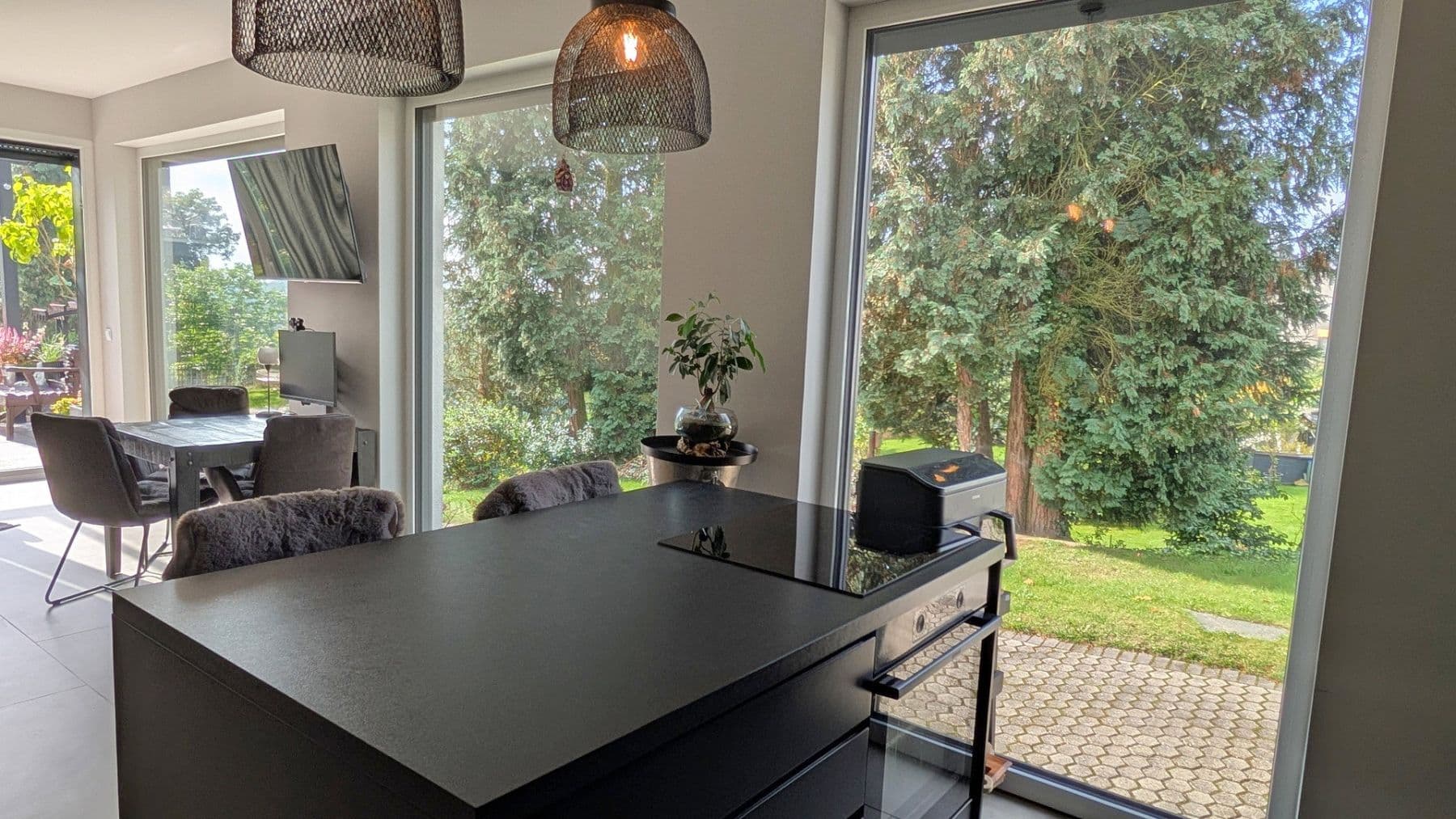 Prodej domu 170 m², pozemek 365 m², Bergisch Gladbach, Severní Porýní-Vestfálsko Prodej domu 170 m², pozemek 365 m², Bergisch Gladbach, Severní Porýní-Vestfálsko