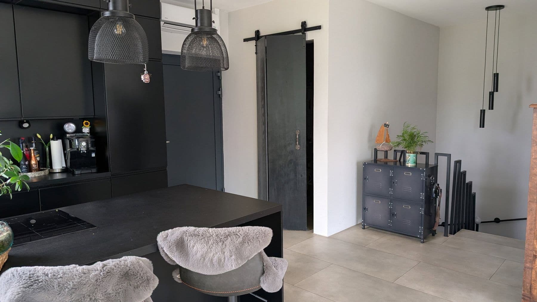 Prodej domu 170 m², pozemek 365 m², Bergisch Gladbach, Severní Porýní-Vestfálsko Prodej domu 170 m², pozemek 365 m², Bergisch Gladbach, Severní Porýní-Vestfálsko