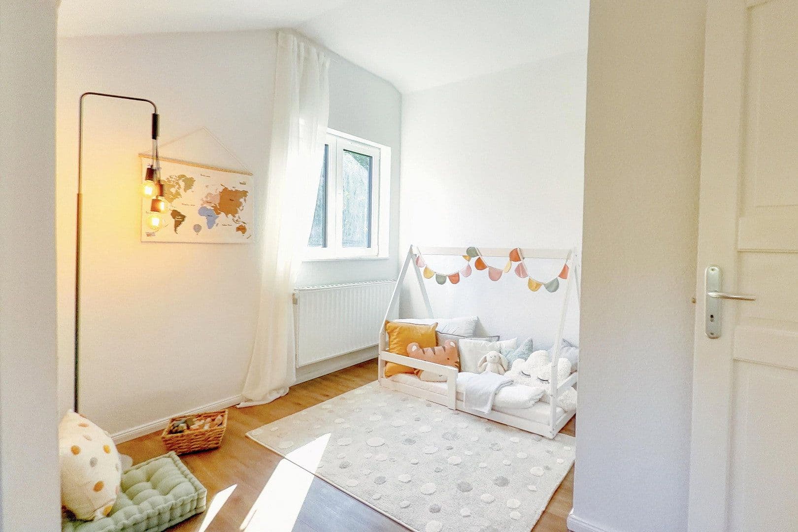 Prodej domu 131 m², pozemek 502 m², Ahrensburg, Šlesvicko-Holštýnsko Prodej domu 131 m², pozemek 502 m², Ahrensburg, Šlesvicko-Holštýnsko