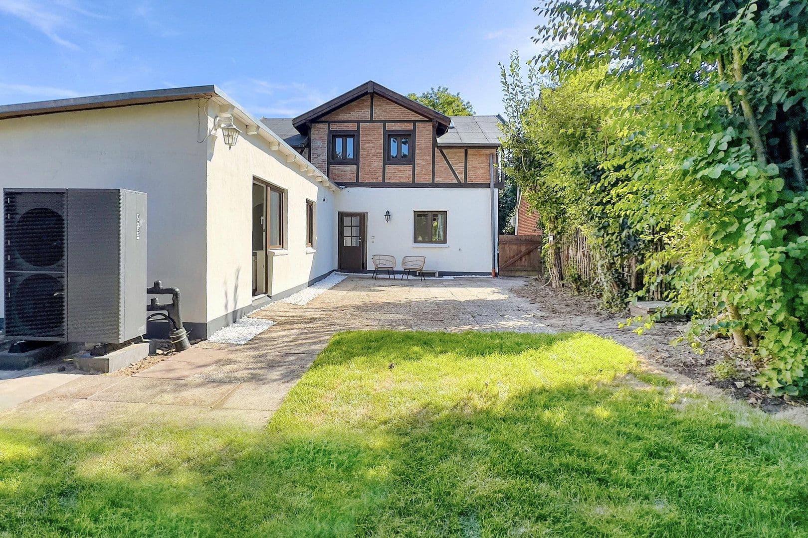 Prodej domu 131 m², pozemek 502 m², Ahrensburg, Šlesvicko-Holštýnsko Prodej domu 131 m², pozemek 502 m², Ahrensburg, Šlesvicko-Holštýnsko