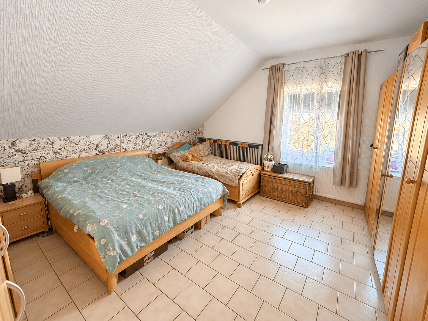 Prodej domu 302 m², pozemek 421 m², Essenberger Str. 217, Moers, Severní Porýní-Vestfálsko Prodej domu 302 m², pozemek 421 m², Essenberger Str. 217, Moers, Severní Porýní-Vestfálsko