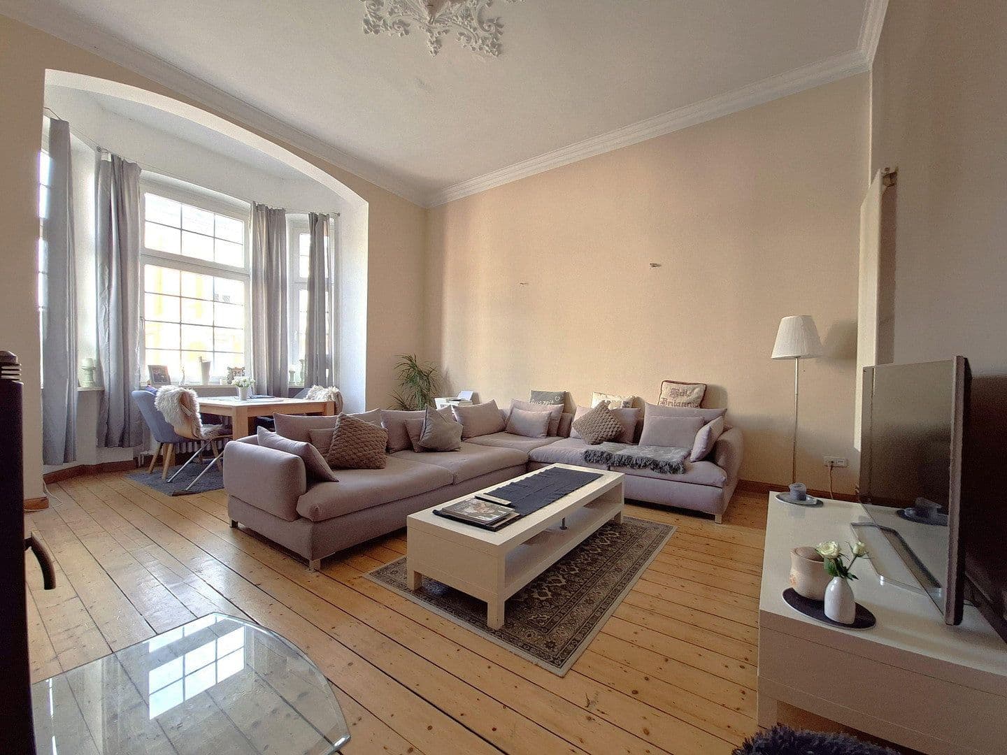 Pronájem bytu 4+1 132 m², Rinteln, Dolní Sasko Pronájem bytu 4+1 132 m², Rinteln, Dolní Sasko