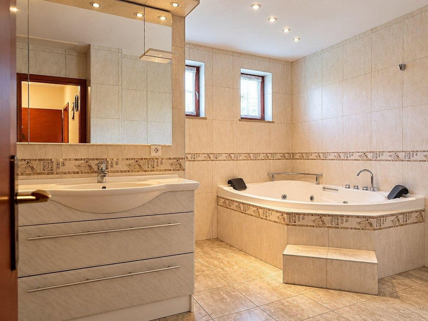 Prodej domu 280 m², pozemek 694 m², Lautertal, Hessen Prodej domu 280 m², pozemek 694 m², Lautertal, Hessen