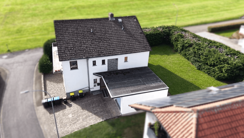 Prodej domu 280 m², pozemek 694 m², Lautertal, Hessen Prodej domu 280 m², pozemek 694 m², Lautertal, Hessen