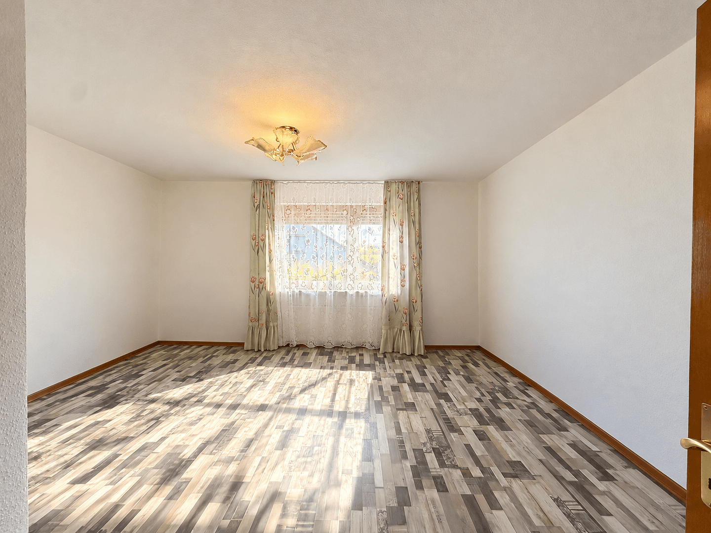 Prodej domu 280 m², pozemek 694 m², Lautertal, Hessen Prodej domu 280 m², pozemek 694 m², Lautertal, Hessen