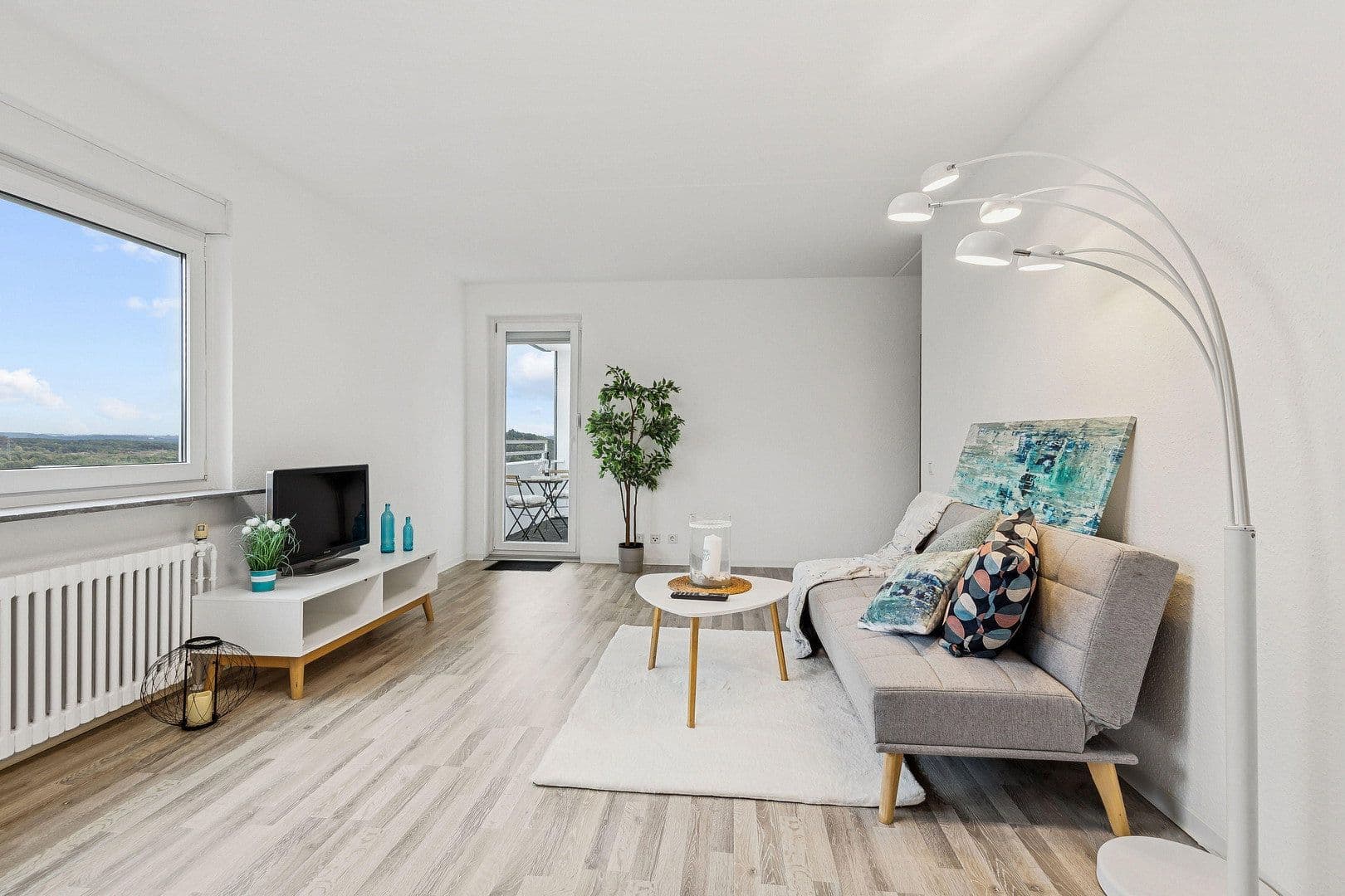 Prodej bytu 2+1 70 m², Malvenweg 9, Neunkirchen, Země Sársko Prodej bytu 2+1 70 m², Malvenweg 9, Neunkirchen, Země Sársko