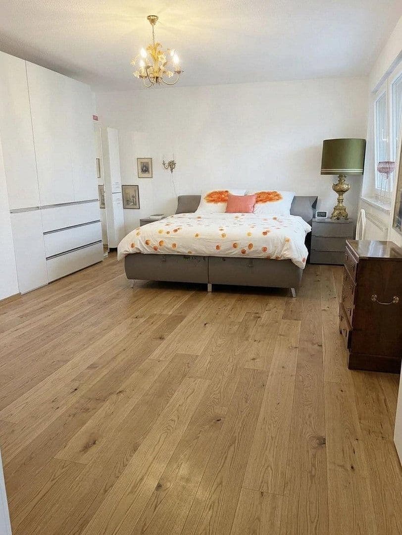 Prodej bytu 2+1 77 m², Richard-Strauss-Straße 55, München, Bavorsko Prodej bytu 2+1 77 m², Richard-Strauss-Straße 55, München, Bavorsko