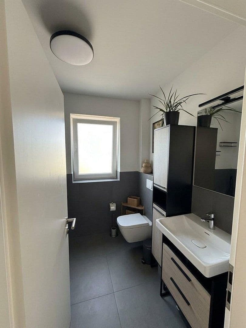 Pronájem bytu 2+1 65 m², Hansastr., Delmenhorst, Dolní Sasko Pronájem bytu 2+1 65 m², Hansastr., Delmenhorst, Dolní Sasko