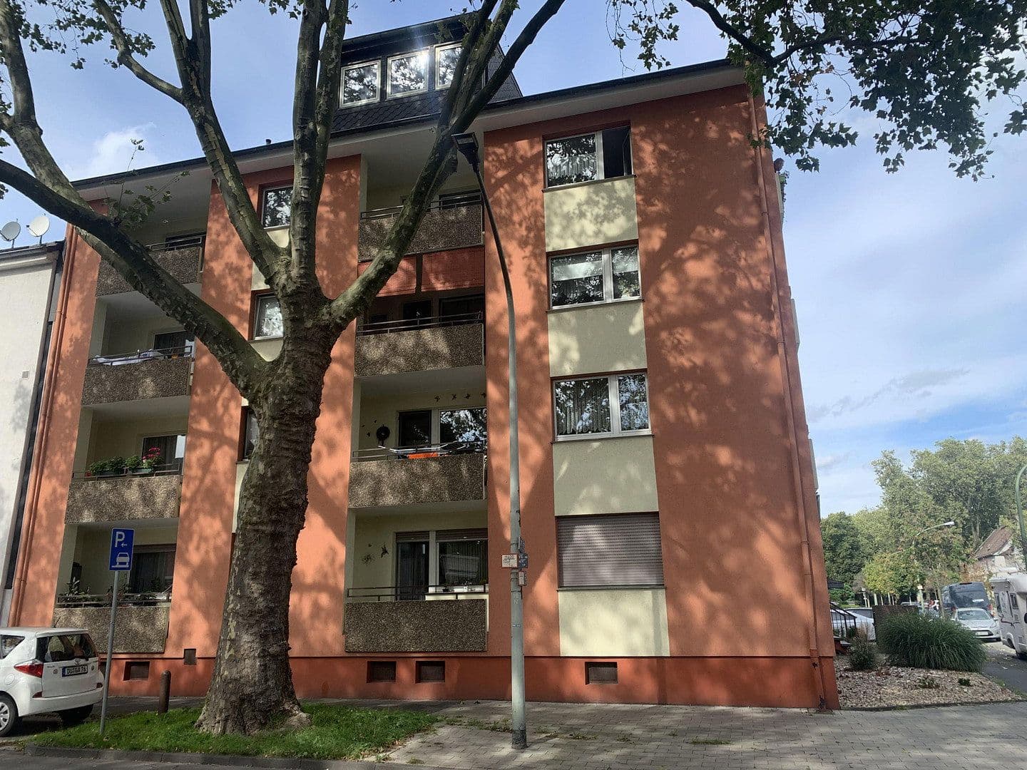 Prodej bytu 3+1 93 m², Eickenstraße 37, Duisburg, Severní Porýní-Vestfálsko Prodej bytu 3+1 93 m², Eickenstraße 37, Duisburg, Severní Porýní-Vestfálsko