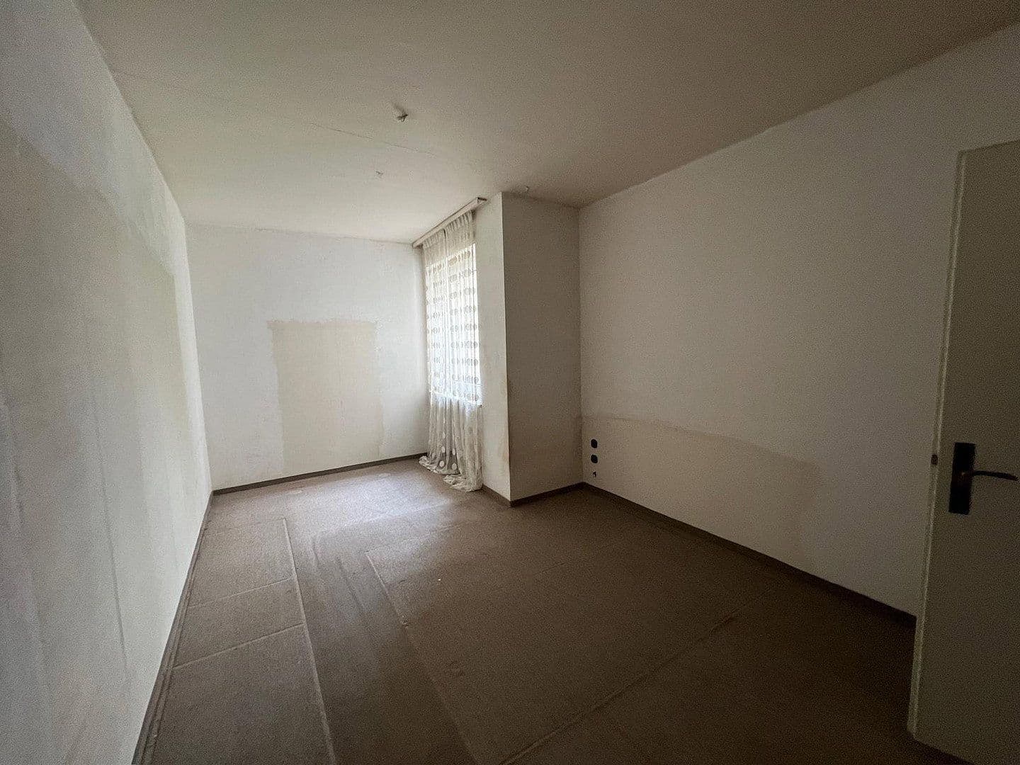 Prodej bytu 3+1 70 m², Düsseldorf, Severní Porýní-Vestfálsko Prodej bytu 3+1 70 m², Düsseldorf, Severní Porýní-Vestfálsko