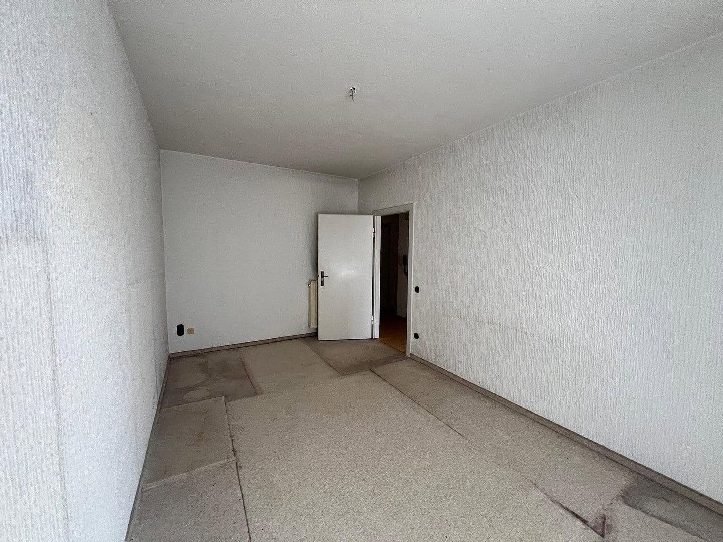 Prodej bytu 3+1 70 m², Düsseldorf, Severní Porýní-Vestfálsko Prodej bytu 3+1 70 m², Düsseldorf, Severní Porýní-Vestfálsko