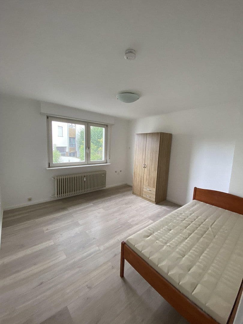 Pronájem bytu 2+kk 65 m², Kurfürstenstraße 20, Schwetzingen, Bádensko-Württembersko Pronájem bytu 2+kk 65 m², Kurfürstenstraße 20, Schwetzingen, Bádensko-Württembersko