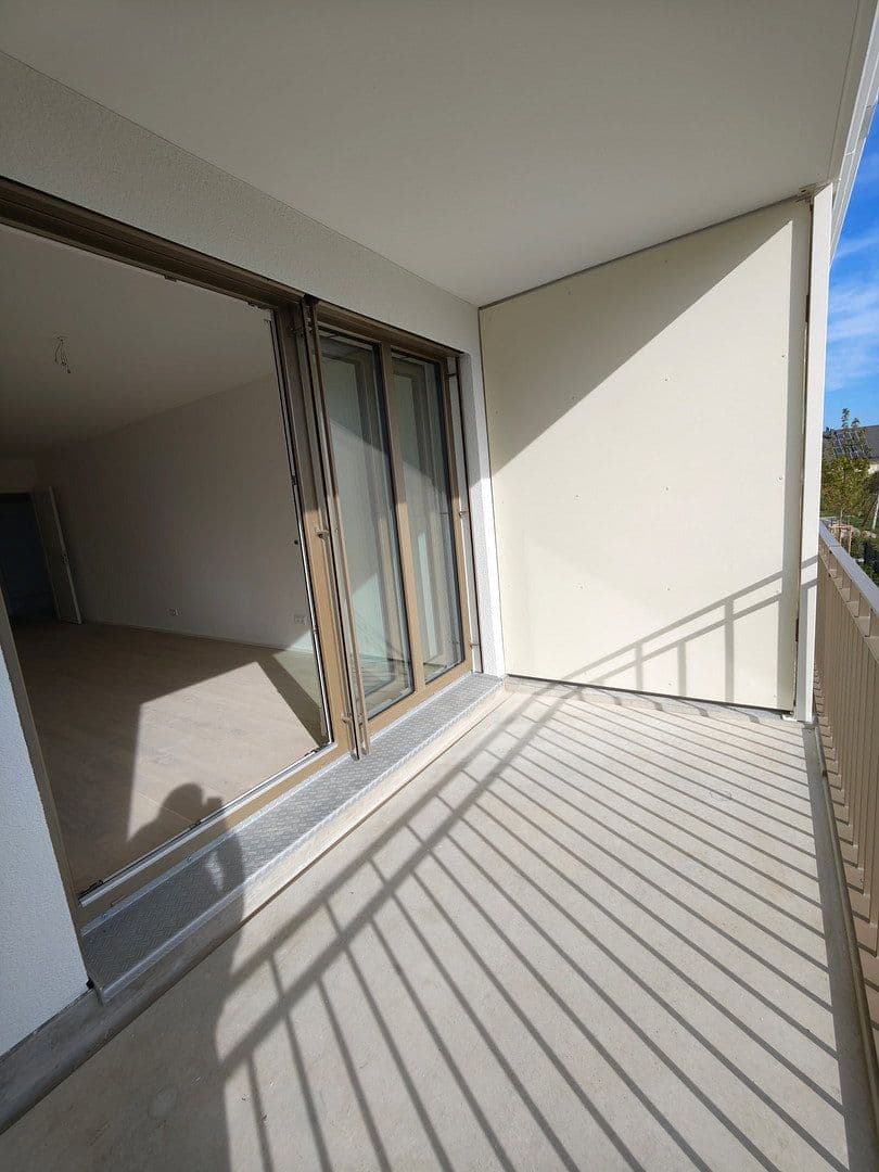 Pronájem bytu 2+1 57 m², Lilli-Kurowski-Straße 9, München, Bavorsko Pronájem bytu 2+1 57 m², Lilli-Kurowski-Straße 9, München, Bavorsko
