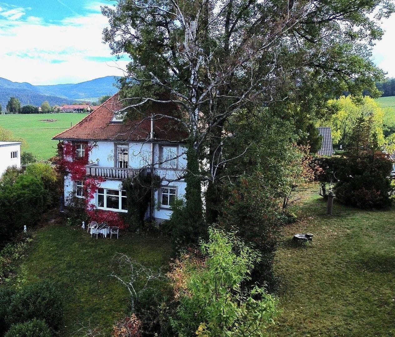 Prodej domu 195 m², pozemek 1.650 m², Gaggenau, Bádensko-Württembersko Prodej domu 195 m², pozemek 1.650 m², Gaggenau, Bádensko-Württembersko