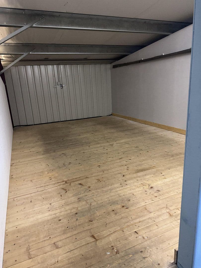 Pronájem nebytového prostoru 183 m², Thiendorf, Sasko Pronájem nebytového prostoru 183 m², Thiendorf, Sasko