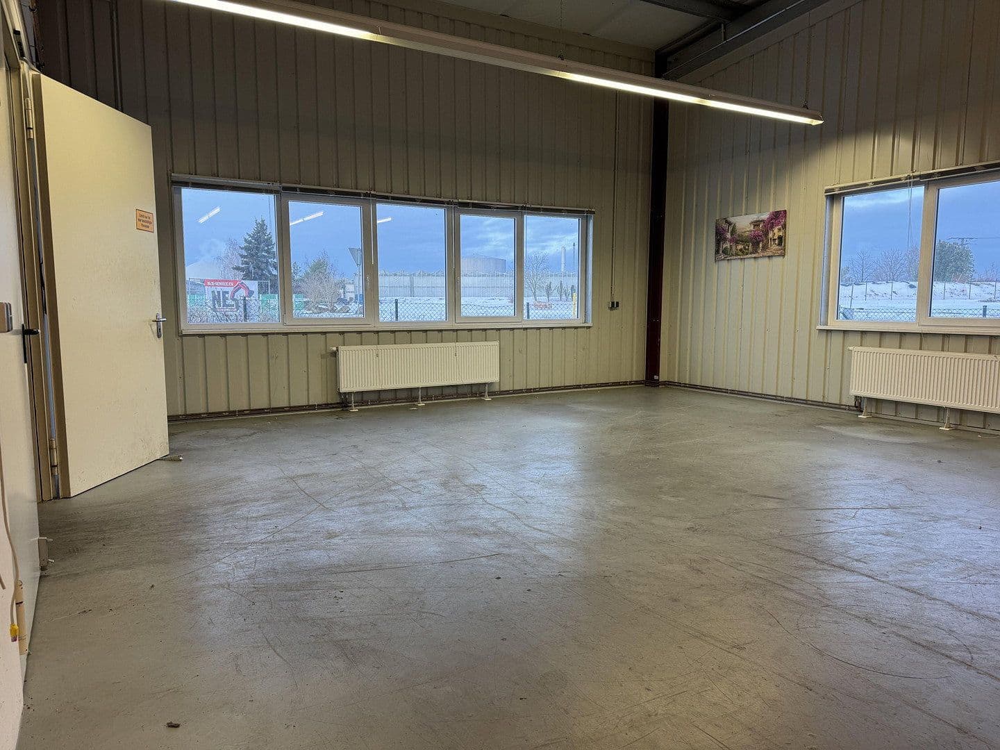 Pronájem nebytového prostoru 183 m², Thiendorf, Sasko Pronájem nebytového prostoru 183 m², Thiendorf, Sasko