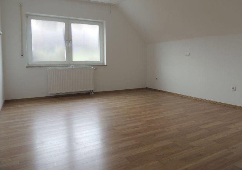 Pronájem bytu 3+kk 92 m², Mössingen, Bádensko-Württembersko Pronájem bytu 3+kk 92 m², Mössingen, Bádensko-Württembersko