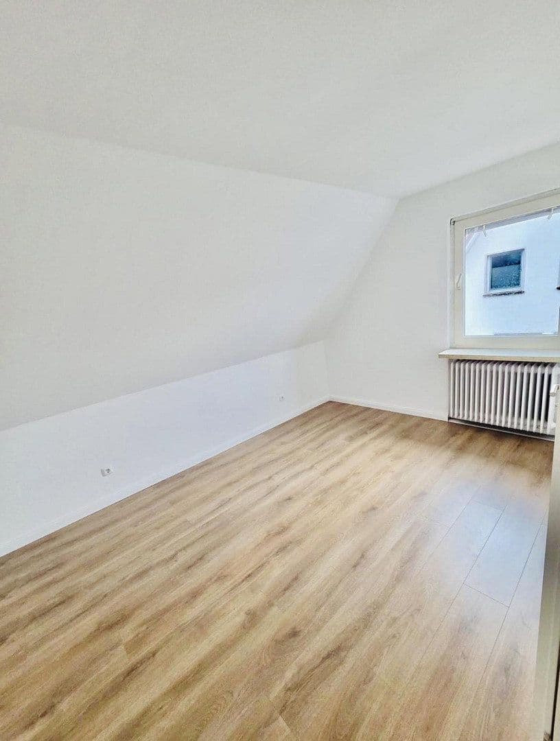 Pronájem bytu 3+1 92 m², Gifhorn, Dolní Sasko Pronájem bytu 3+1 92 m², Gifhorn, Dolní Sasko