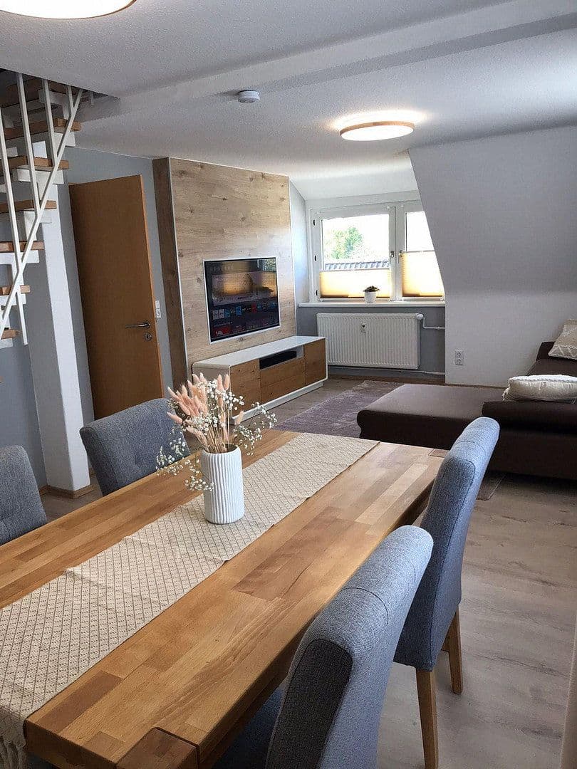 Prodej domu 174 m², pozemek 588 m², Reinfeld, Šlesvicko-Holštýnsko Prodej domu 174 m², pozemek 588 m², Reinfeld, Šlesvicko-Holštýnsko