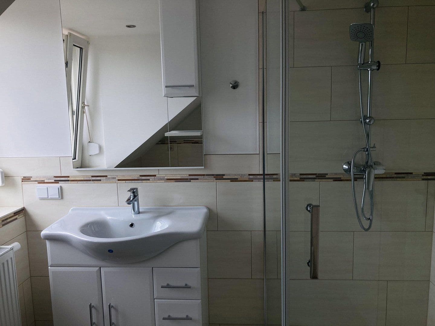 Pronájem bytu 3+1 72 m², Hattersheim am Main, Hessen Pronájem bytu 3+1 72 m², Hattersheim am Main, Hessen