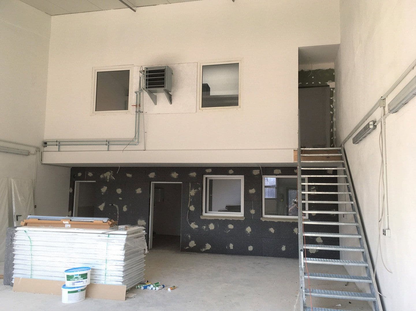 Pronájem nebytového prostoru 160 m², Kisdorfer Weg 15-17, Kaltenkirchen, Šlesvicko-Holštýnsko Pronájem nebytového prostoru 160 m², Kisdorfer Weg 15-17, Kaltenkirchen, Šlesvicko-Holštýnsko