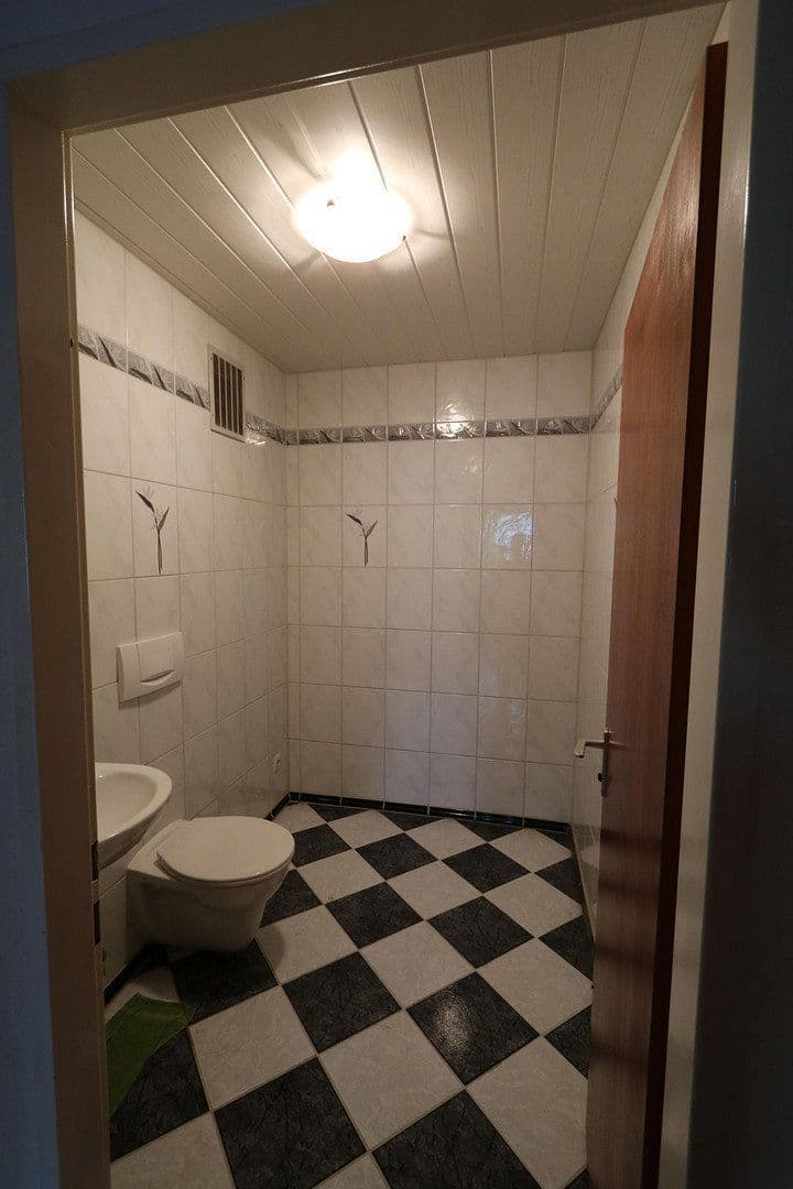 Prodej bytu 4+kk 90 m², Gräfelfinger Str., München, Bavorsko Prodej bytu 4+kk 90 m², Gräfelfinger Str., München, Bavorsko