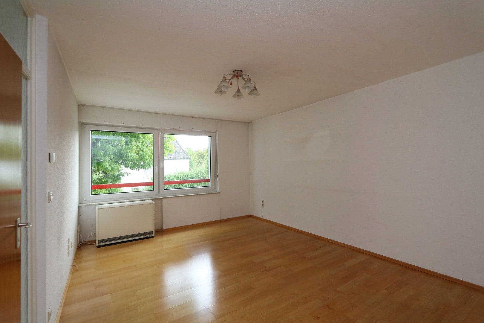 Prodej bytu 4+kk 90 m², Gräfelfinger Str., München, Bavorsko Prodej bytu 4+kk 90 m², Gräfelfinger Str., München, Bavorsko