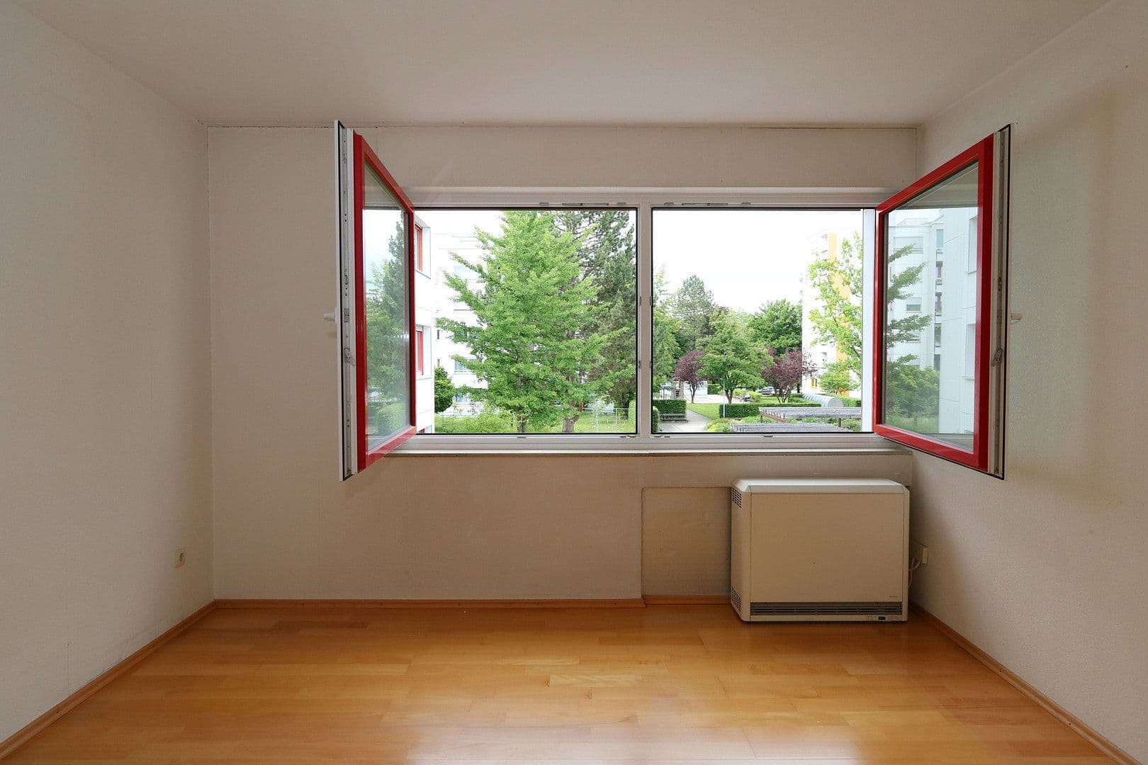 Prodej bytu 4+kk 90 m², Gräfelfinger Str., München, Bavorsko Prodej bytu 4+kk 90 m², Gräfelfinger Str., München, Bavorsko