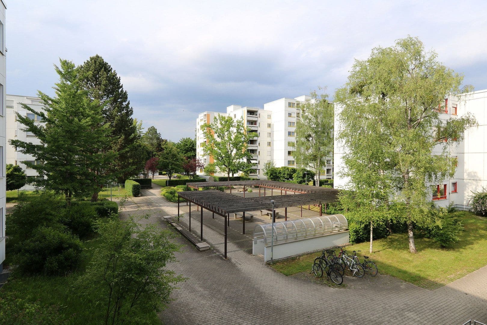 Prodej bytu 4+kk 90 m², Gräfelfinger Str., München, Bavorsko Prodej bytu 4+kk 90 m², Gräfelfinger Str., München, Bavorsko
