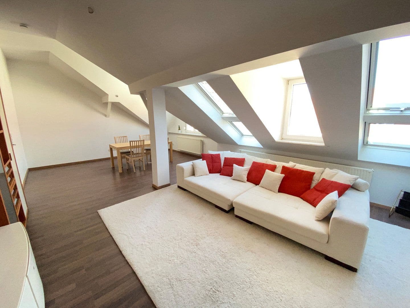 Pronájem bytu 3+1 96 m², Hastverstraße, Nürnberg, Bavorsko Pronájem bytu 3+1 96 m², Hastverstraße, Nürnberg, Bavorsko