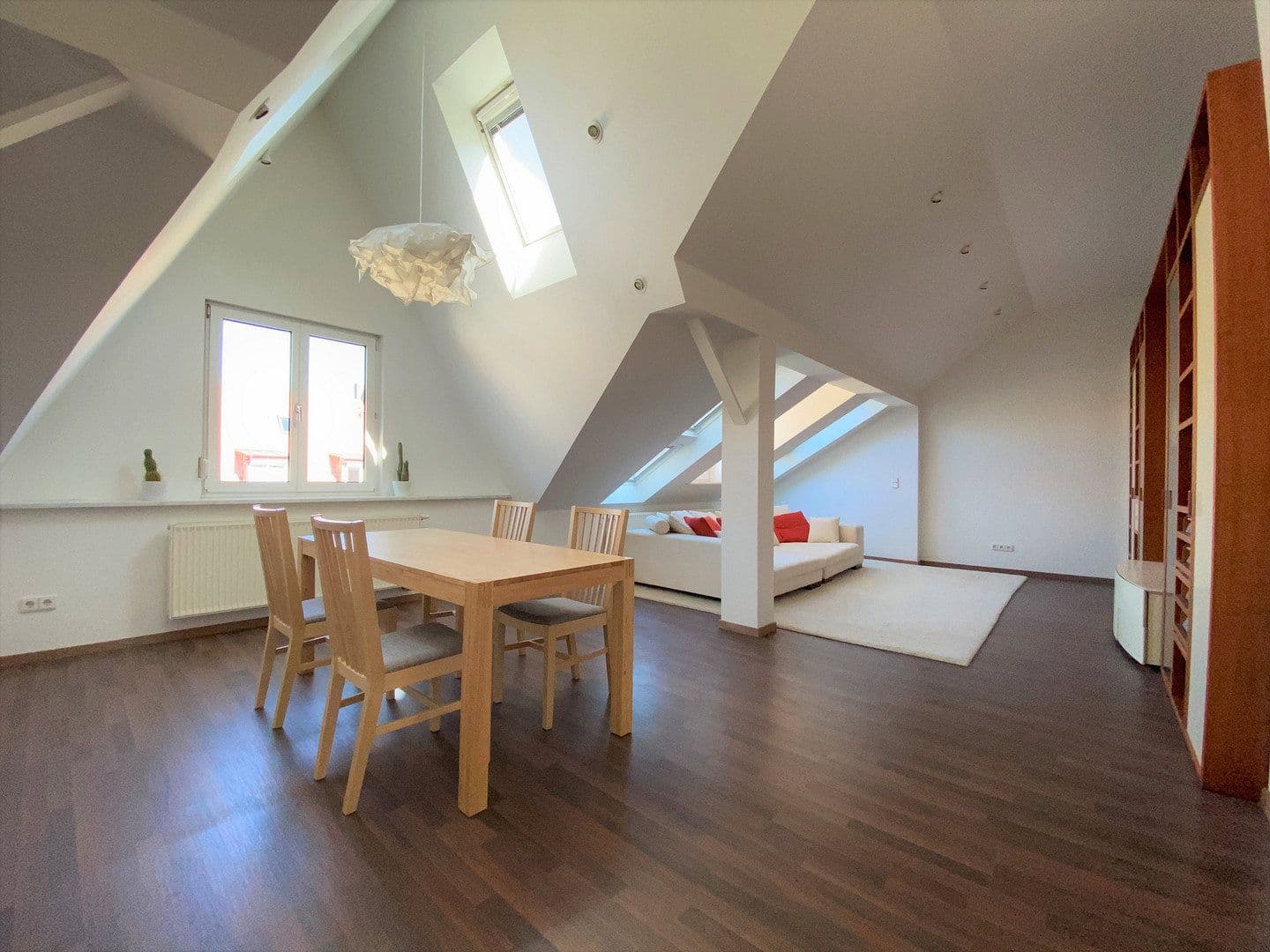 Pronájem bytu 3+1 96 m², Hastverstraße, Nürnberg, Bavorsko Pronájem bytu 3+1 96 m², Hastverstraße, Nürnberg, Bavorsko