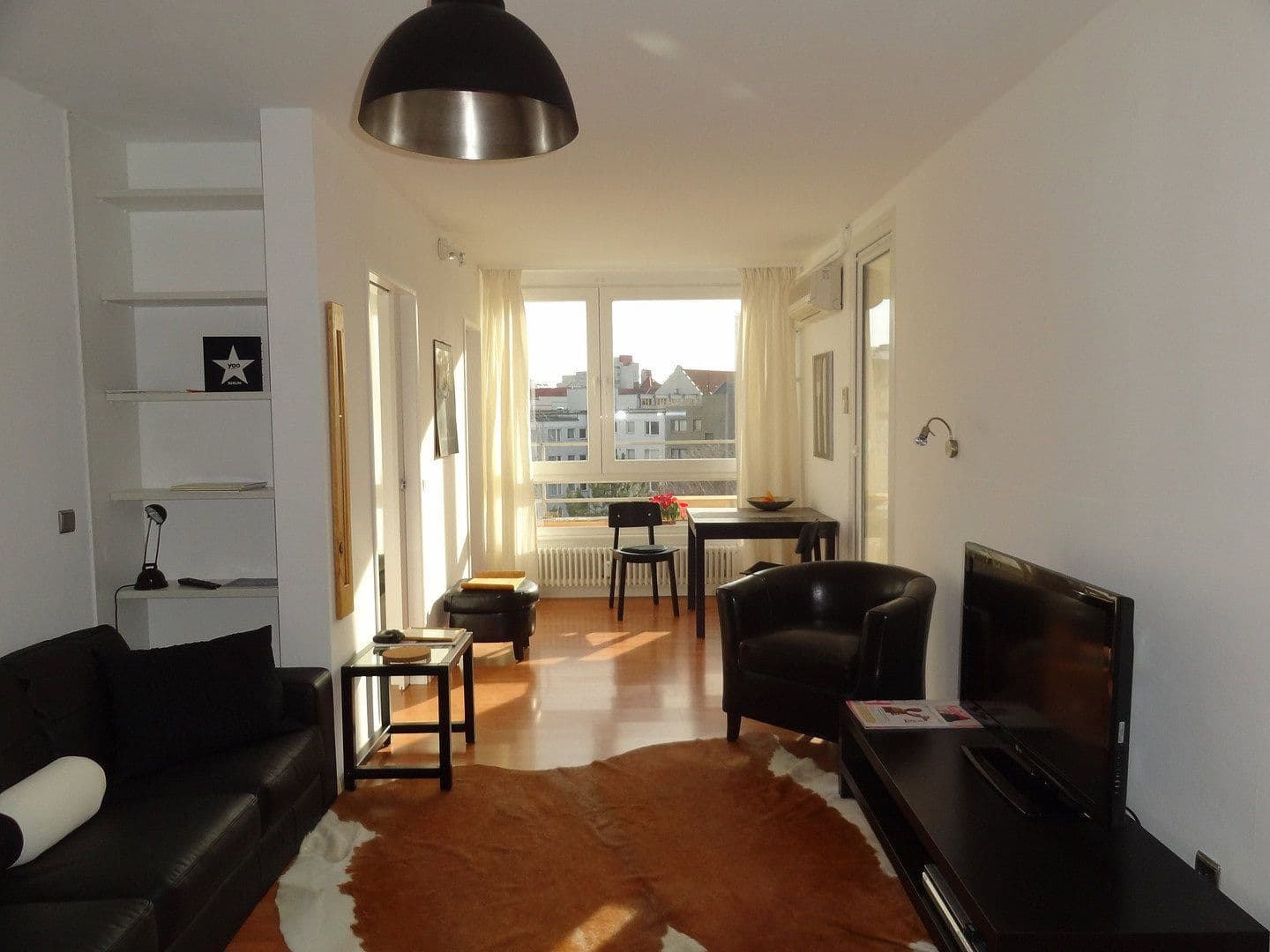 Pronájem bytu 2+1 48 m², Budapesterstr. 7/9, Berlin OT Tiergarten, Berlín Pronájem bytu 2+1 48 m², Budapesterstr. 7/9, Berlin OT Tiergarten, Berlín