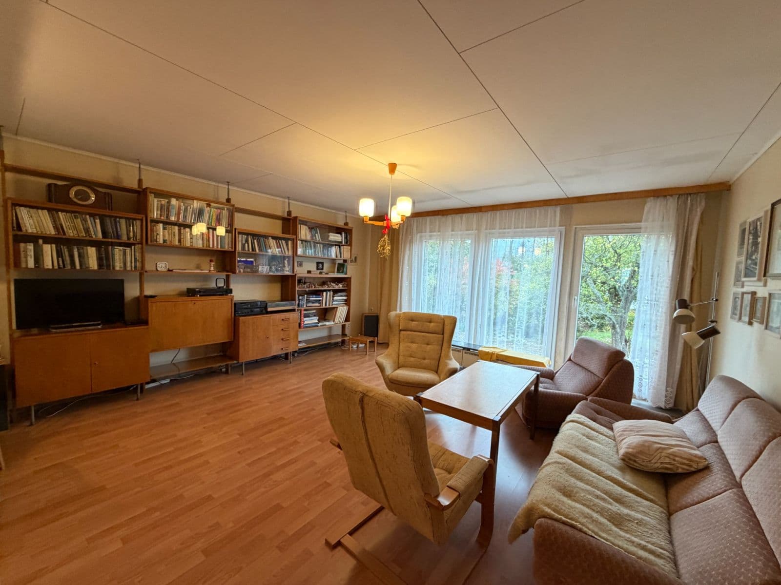 Prodej domu 260 m², pozemek 708 m², V. Meerwalda, Karlovy Vary, Karlovarský kraj Prodej domu 260 m², pozemek 708 m², V. Meerwalda, Karlovy Vary, Karlovarský kraj