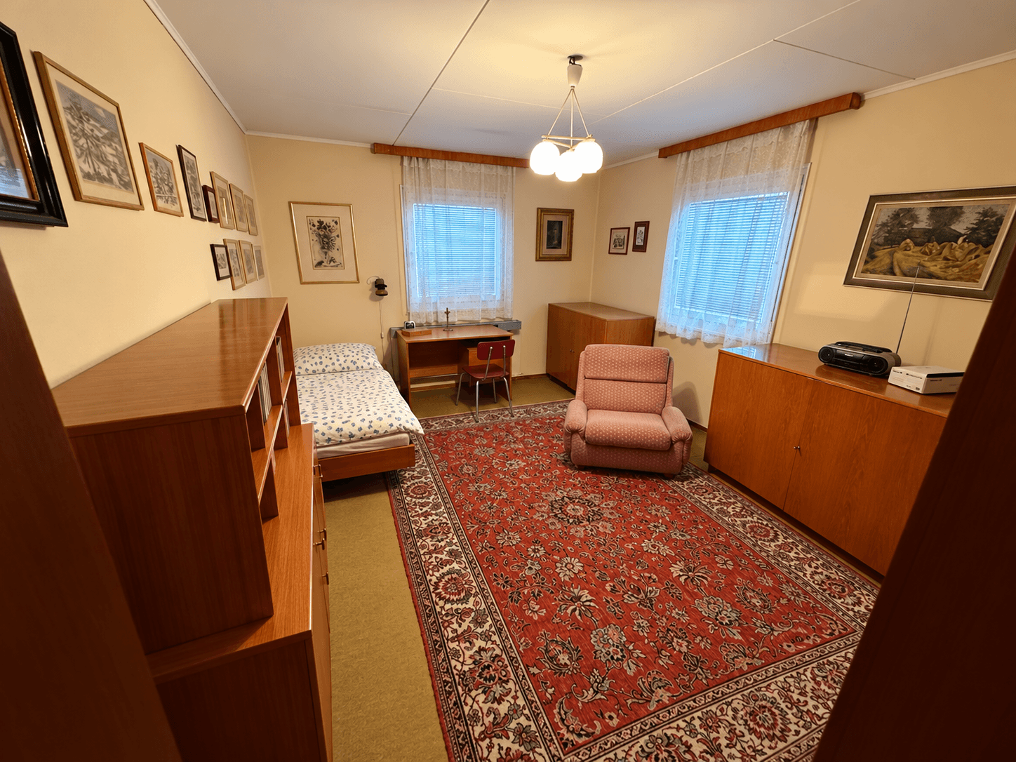 Prodej domu 260 m², pozemek 708 m², V. Meerwalda, Karlovy Vary, Karlovarský kraj Prodej domu 260 m², pozemek 708 m², V. Meerwalda, Karlovy Vary, Karlovarský kraj