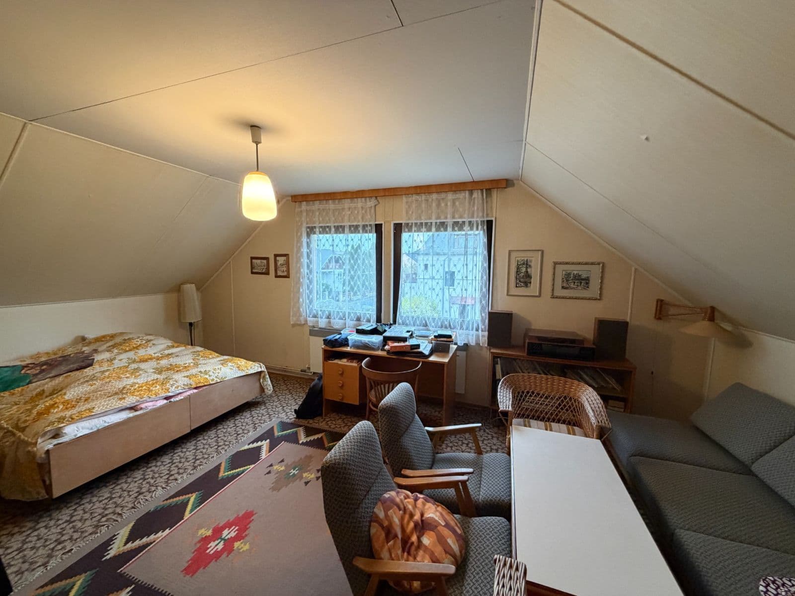 Prodej domu 260 m², pozemek 708 m², V. Meerwalda, Karlovy Vary, Karlovarský kraj Prodej domu 260 m², pozemek 708 m², V. Meerwalda, Karlovy Vary, Karlovarský kraj