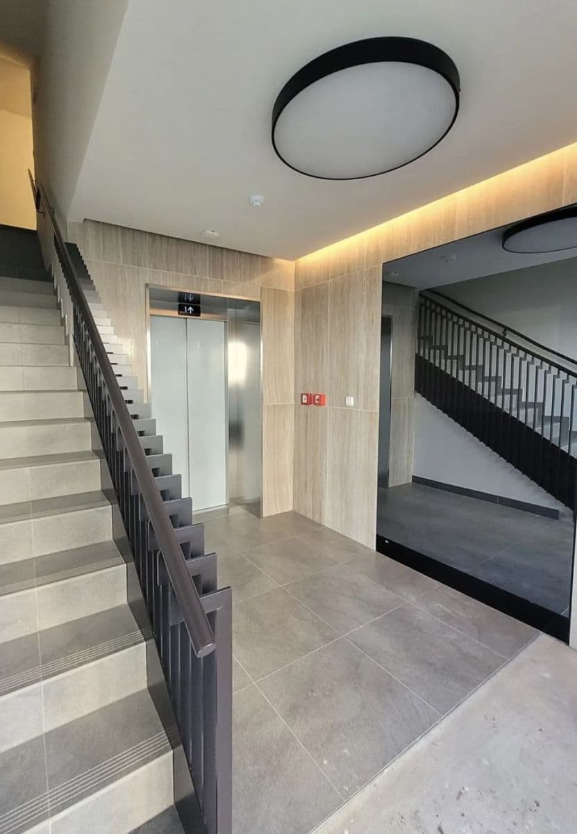 Prodej bytu 1+kk 38 m², Nádražní, Kralupy nad Vltavou, Středočeský kraj Prodej bytu 1+kk 38 m², Nádražní, Kralupy nad Vltavou, Středočeský kraj