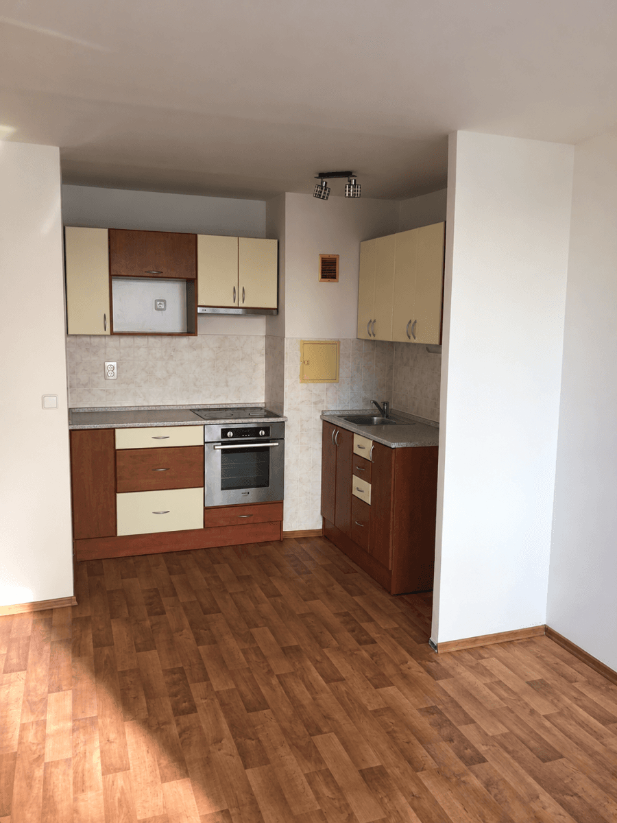 Prodej bytu 2+kk 40 m², Holandská, Kladno, Středočeský kraj Prodej bytu 2+kk 40 m², Holandská, Kladno, Středočeský kraj