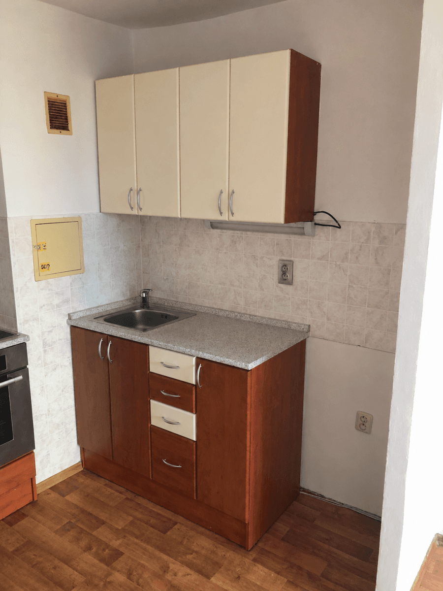 Prodej bytu 2+kk 40 m², Holandská, Kladno, Středočeský kraj Prodej bytu 2+kk 40 m², Holandská, Kladno, Středočeský kraj