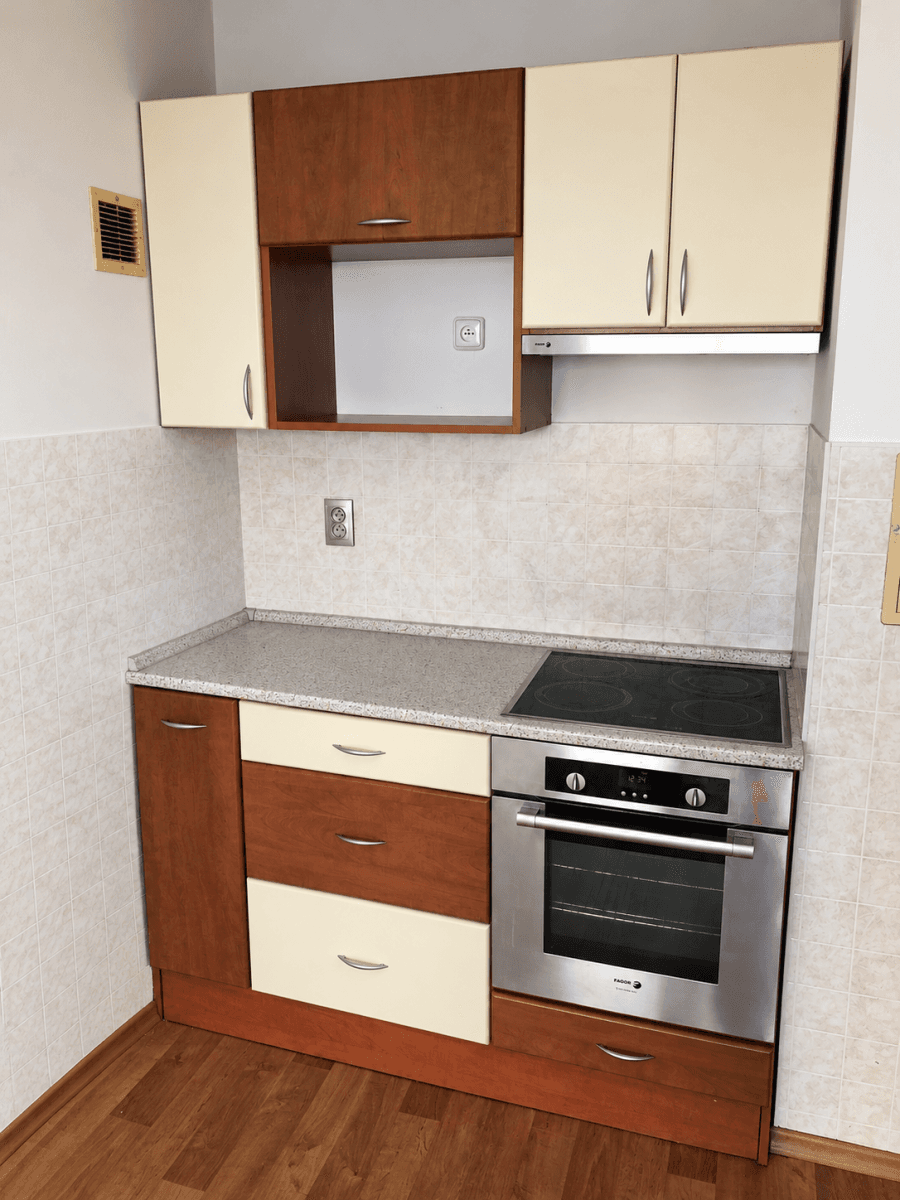 Prodej bytu 2+kk 40 m², Holandská, Kladno, Středočeský kraj Prodej bytu 2+kk 40 m², Holandská, Kladno, Středočeský kraj
