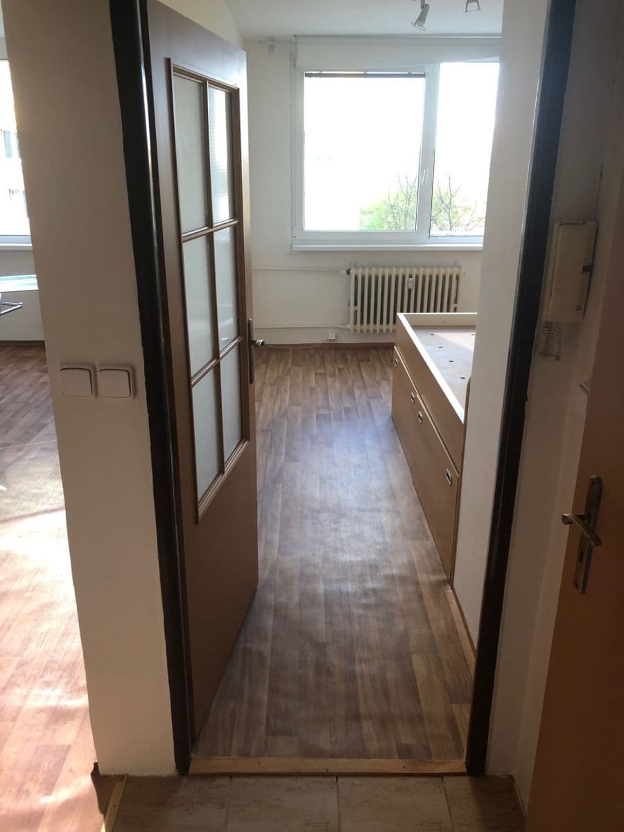 Prodej bytu 2+kk 40 m², Holandská, Kladno, Středočeský kraj Prodej bytu 2+kk 40 m², Holandská, Kladno, Středočeský kraj