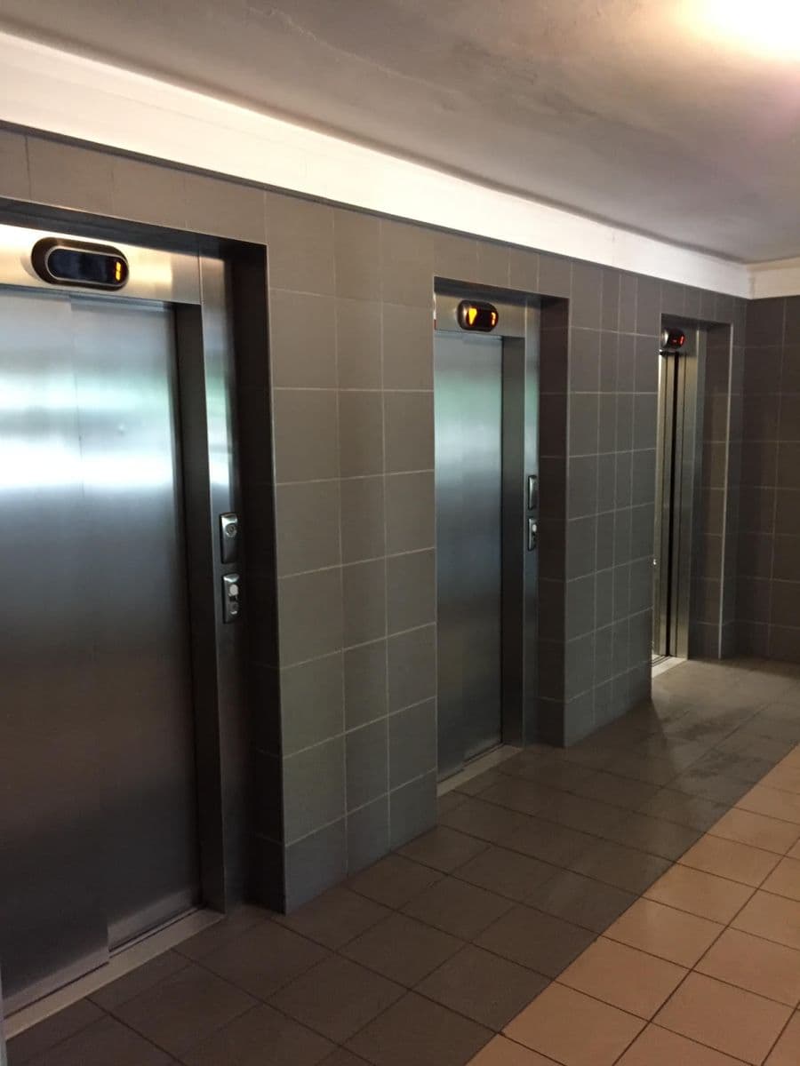 Prodej bytu 2+kk 40 m², Holandská, Kladno, Středočeský kraj Prodej bytu 2+kk 40 m², Holandská, Kladno, Středočeský kraj