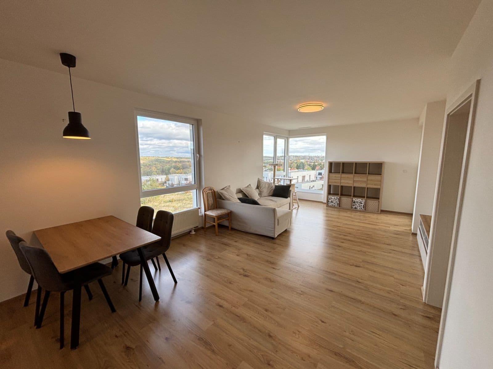 Pronájem bytu 2+kk 65 m², Lederova, Roztoky, Středočeský kraj Pronájem bytu 2+kk 65 m², Lederova, Roztoky, Středočeský kraj