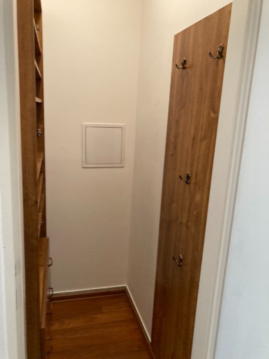 Pronájem bytu 2+kk 52 m², Zlonická, Praha, Praha Pronájem bytu 2+kk 52 m², Zlonická, Praha, Praha