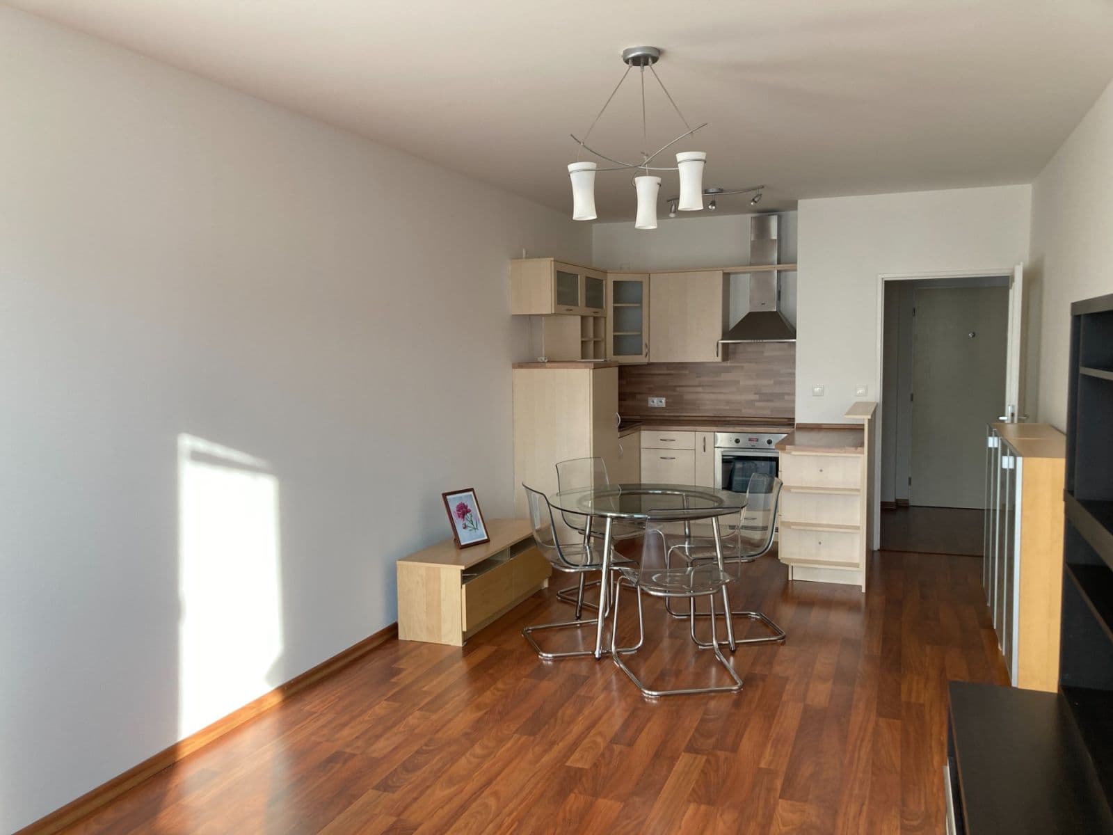 Pronájem bytu 2+kk 52 m², Zlonická, Praha, Praha Pronájem bytu 2+kk 52 m², Zlonická, Praha, Praha