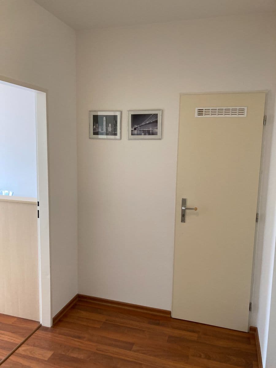 Pronájem bytu 2+kk 52 m², Zlonická, Praha, Praha Pronájem bytu 2+kk 52 m², Zlonická, Praha, Praha