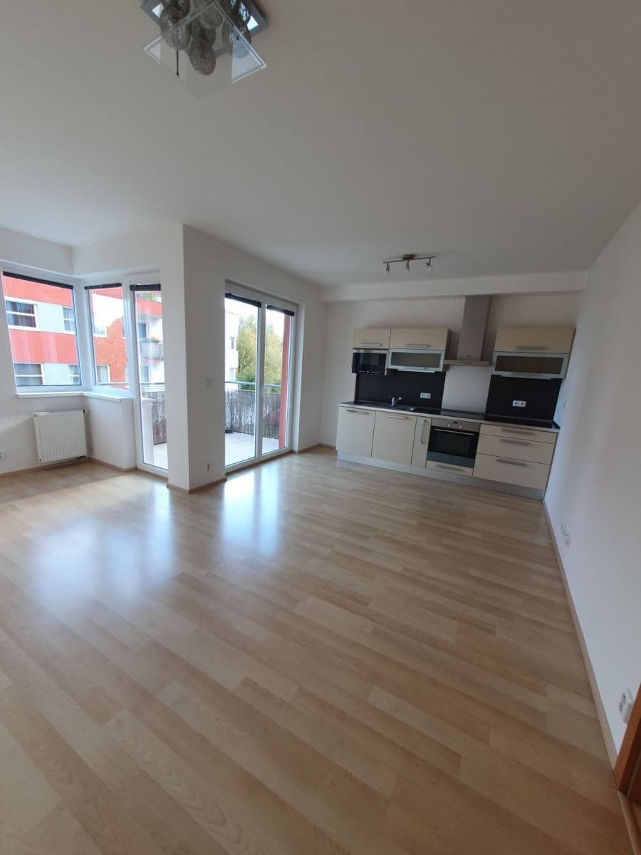 Pronájem bytu 1+kk 41 m², Nad Akcízem, Praha, Praha Pronájem bytu 1+kk 41 m², Nad Akcízem, Praha, Praha