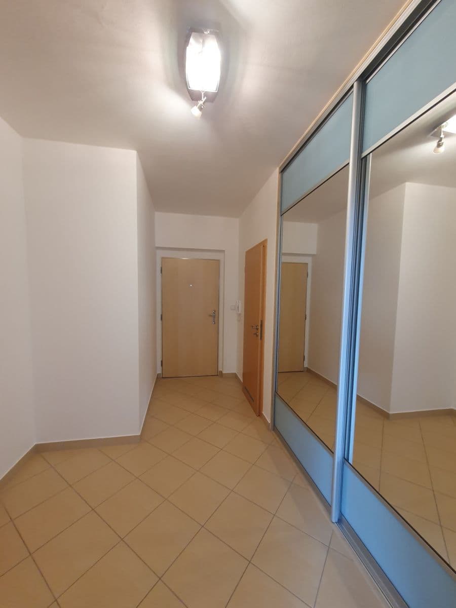 Pronájem bytu 1+kk 41 m², Nad Akcízem, Praha, Praha Pronájem bytu 1+kk 41 m², Nad Akcízem, Praha, Praha