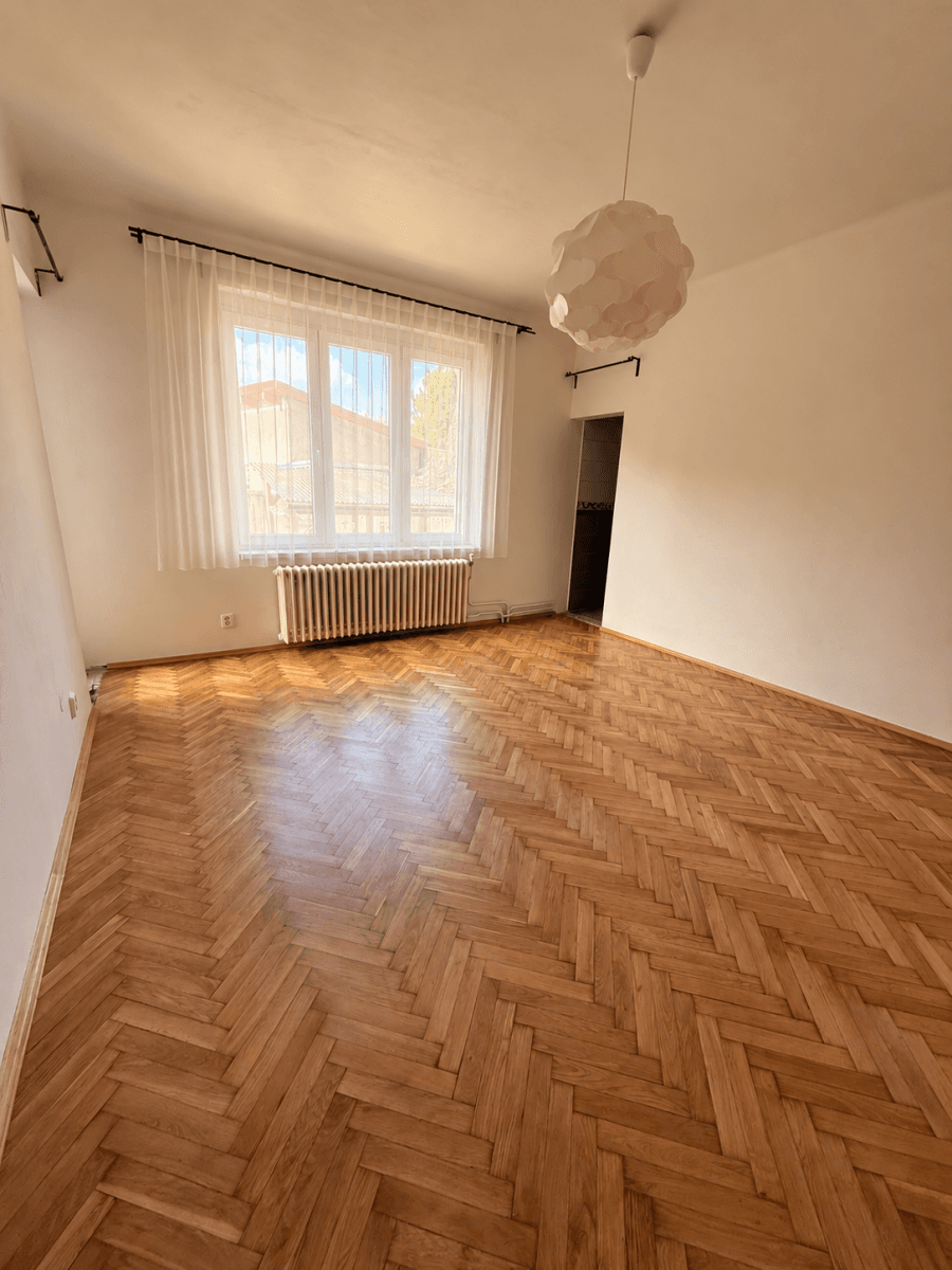 Pronájem bytu 4+1 95 m², Bedřicha Smetany, Český Brod, Středočeský kraj Pronájem bytu 4+1 95 m², Bedřicha Smetany, Český Brod, Středočeský kraj